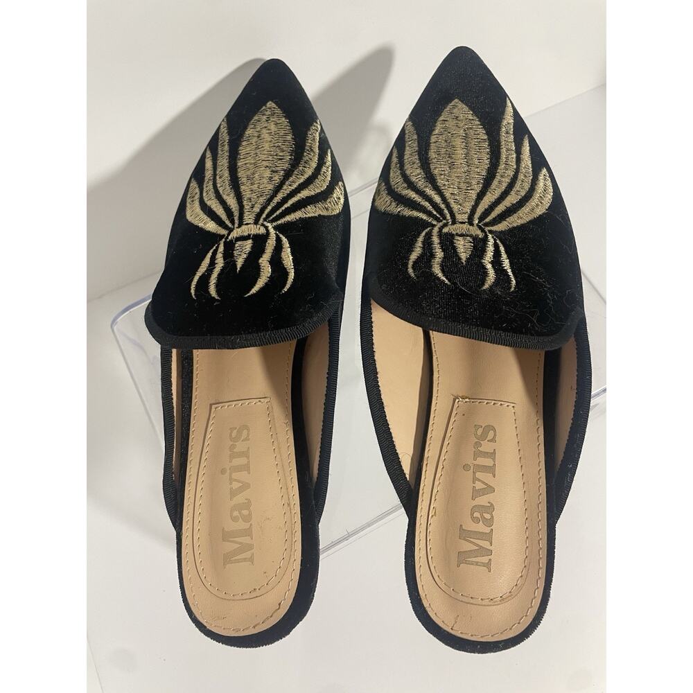 Mavirs Black Velvety w/ Gold Embroidery Slide Ons Size 8 NWOT - Picture 5 of 10